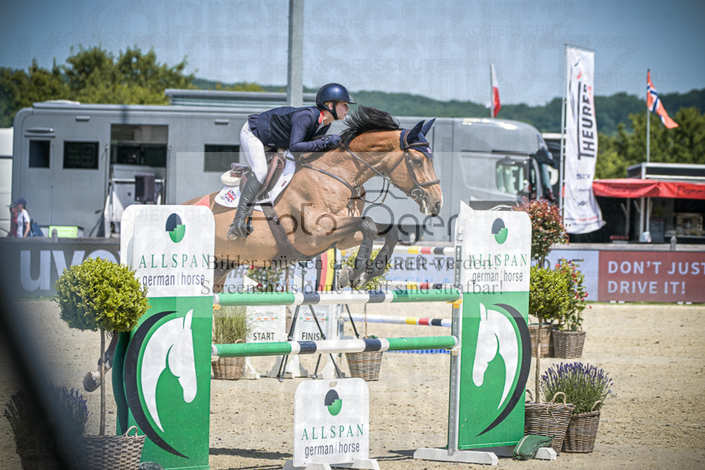 DOS_2587 | Entdecke hochwertige Reitturnierfotos von Foto Oger. Professionell, emotional und authentisch – jetzt Lieblingsmomente im Shop bestellen.Deutschlandweite Turnierfotografie. - Realisiert mit Pictrs.com
