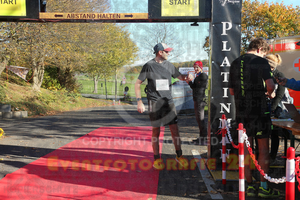 221113_1237_EX1_9044 | Sportfotografie im Rhein-Sieg Kreis, Köln, Bonn, NRW, Rheinland Pfalz, Hessen, etc. Unser Tätigkeitsfeld umfasst den Laufsport vom Volkslauf über den Marathon, Duathlon, Triathon bis zum Ultralauf wie Kölnpfad Ultra oder Schindertrail.