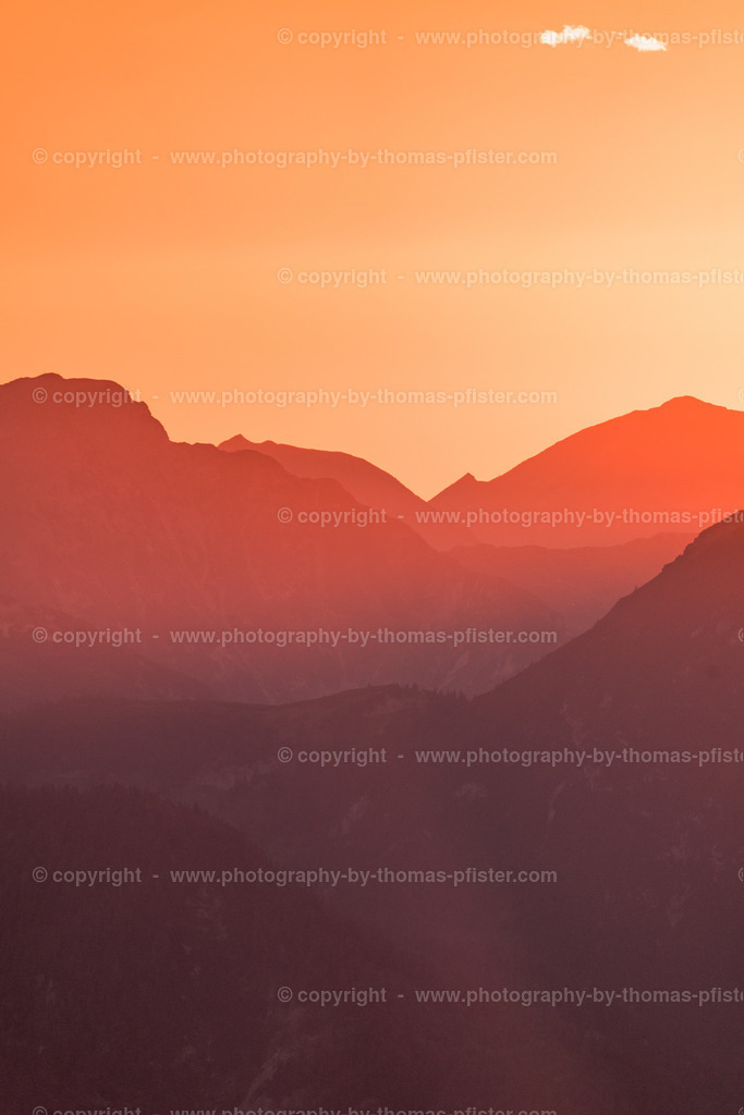Wanderung und Sonnenuntergang Blick zum Karwendel copyright  Thomas Pfister-19 | PHOTOGRAPHY BY THOMAS PFISTER