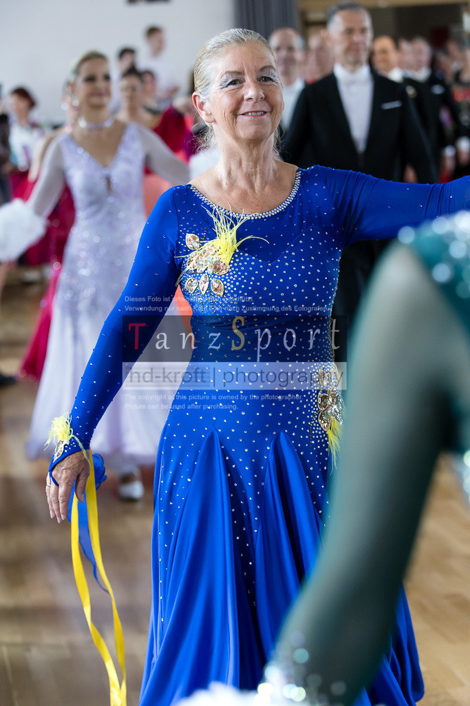20240525_RL-Masters3-Std_5261 | Tanzsportbilder, Standardtanz, Lateintanz, WDSF, DTV, LTVB, dancecomp, goc, hessen tanzt, blaues band der spree, walzer, tango, wiener walzer, slowfox, quickstepp, samba, rumba, cha-cha-cha, paso doble. jive, hd-kroft photography, turniertanzsport