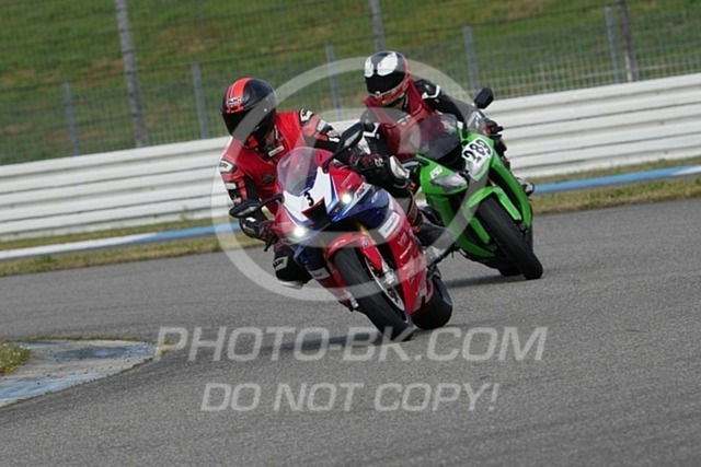 2024_04_29_PBK_13493 | Sportfotografie; SlowMotion; Video; Rennstrecke; Hafeneger; Speer; Racing; RSE; BMW; CBO; Trackday; Motorsportarena; Hockenheimring; Brno; Most; Barcelona; Valencia