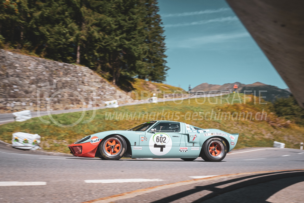 21. Arosa ClassicCar 2025 - 6. =September= 2025 | Valentino Fry aus Wilen-Wollerau (SUI) in einem Ford GT40 Le Mans aus dem Jahre 1969 mit Startnummer 602 am Arosa ClassicCar 2025 in der Kategorie Demo..@arosaclassiccar, @arosa.official, #arosaclassiccar, #arosa, #76curves, #classiccarBild: Sportfotografie Markus Aeschimann | www.markus-aeschimann.ch - Realisiert mit Pictrs.com