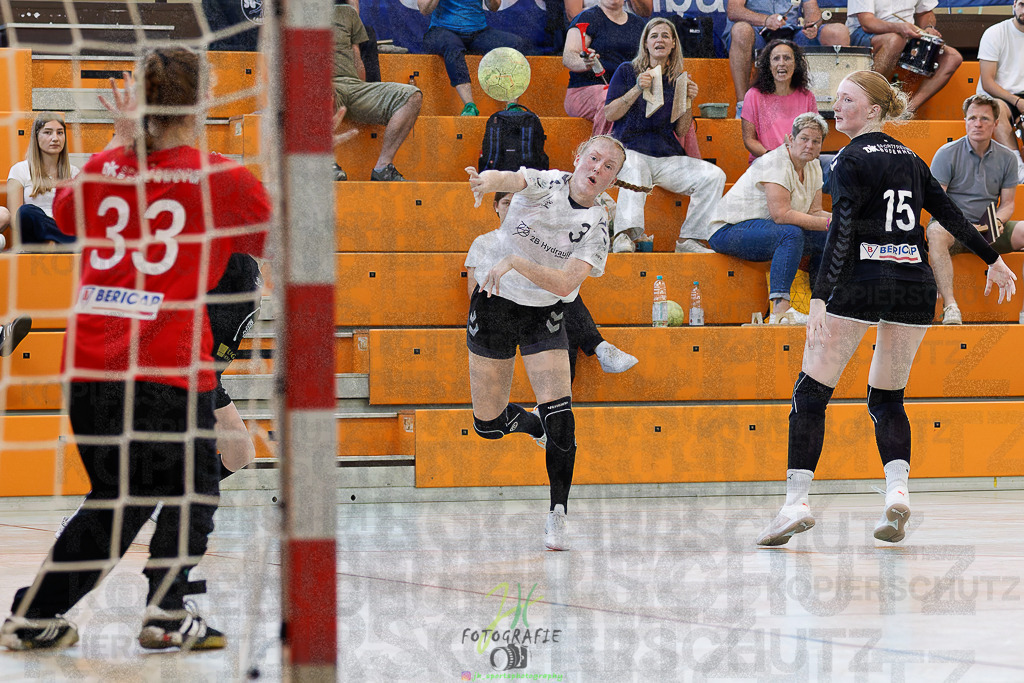 Quali-Turnier JBL wJA; SG Kappelwindeck/Steinbach - DJK SF Budenheim | Quali-Turnier JBL wJA; SG Kappelwindeck/Steinbach - DJK SF Budenheim am 31.05.2025 in Oberkleen (Weidig-Halle)Photo © 2025 - Jörg Heinrich - Realisiert mit Pictrs.com