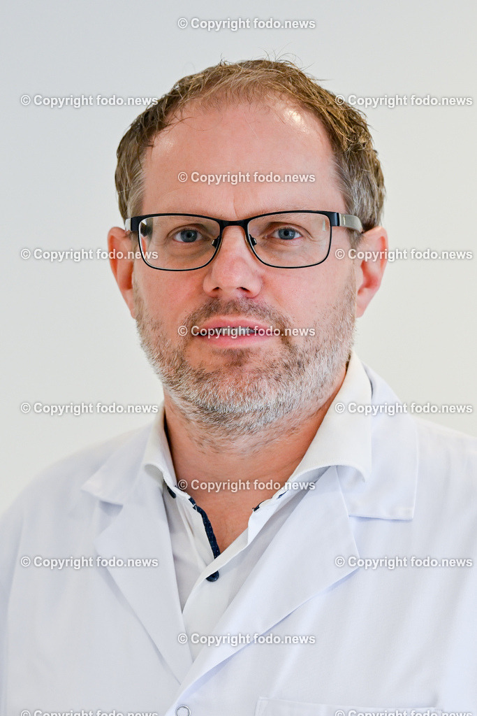 Pressekonferenz Ordensklinikum Linz GmbH_ Dermatologie Pflege_ 31.08.2023-2 | 31.08.2023, Ordensklinikum Linz, AUT, Pressekonferenz Ordensklinikum Linz GmbH, Dermatologie Pflege, im Bild Andreas Haydn (DGKP, Stv. Pflegedirektor Ordensklinikum Linz Elisabethinen)