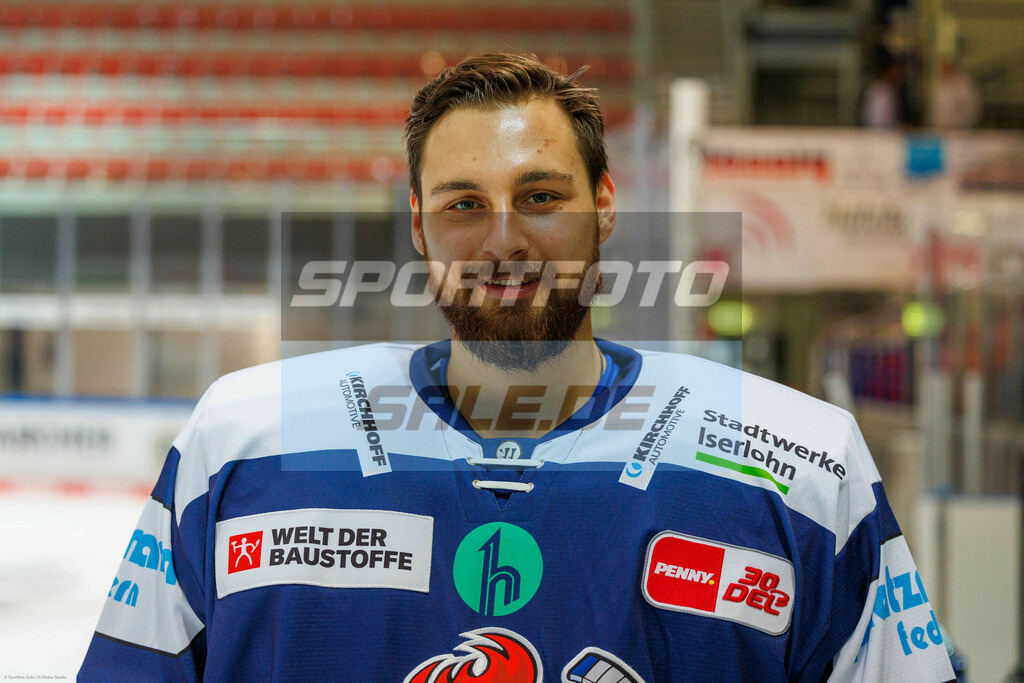 Iserlohn Roosters Teamshooting | Kevin Reich - Realisiert mit Pictrs.com