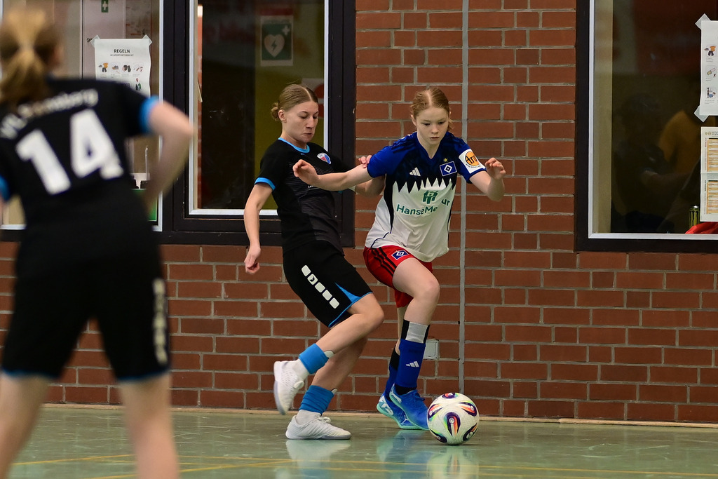 Fußball I Juniorinnen I Saison 2025-2026 I Hallenmasters U15+U17 | Der Sportfotograf. - Realisiert mit Pictrs.com