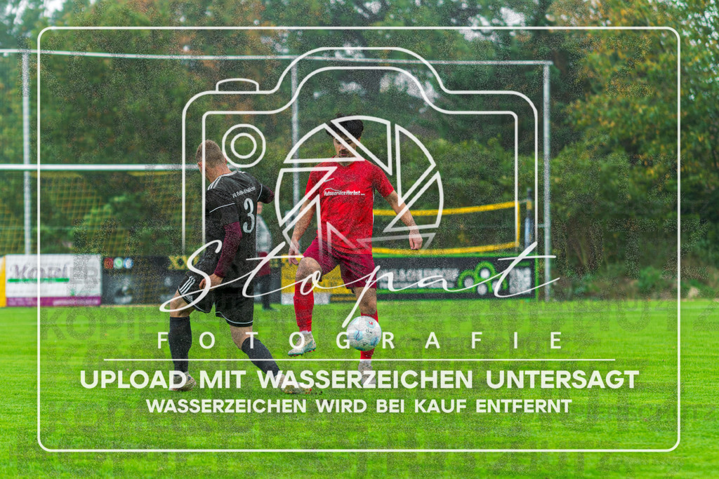 FSFSLEN-1003 | Baris Cifci (Eintracht Leinetal 4 #23) beim Herren 3. Kreisklasse HK Spiel zwischen FG Fulde-Stellichte 2 und Eintracht Leinetal 4 im Fulder Zentralstadion, Fulde (Simon Paul Stopat) - Realisiert mit Pictrs.com