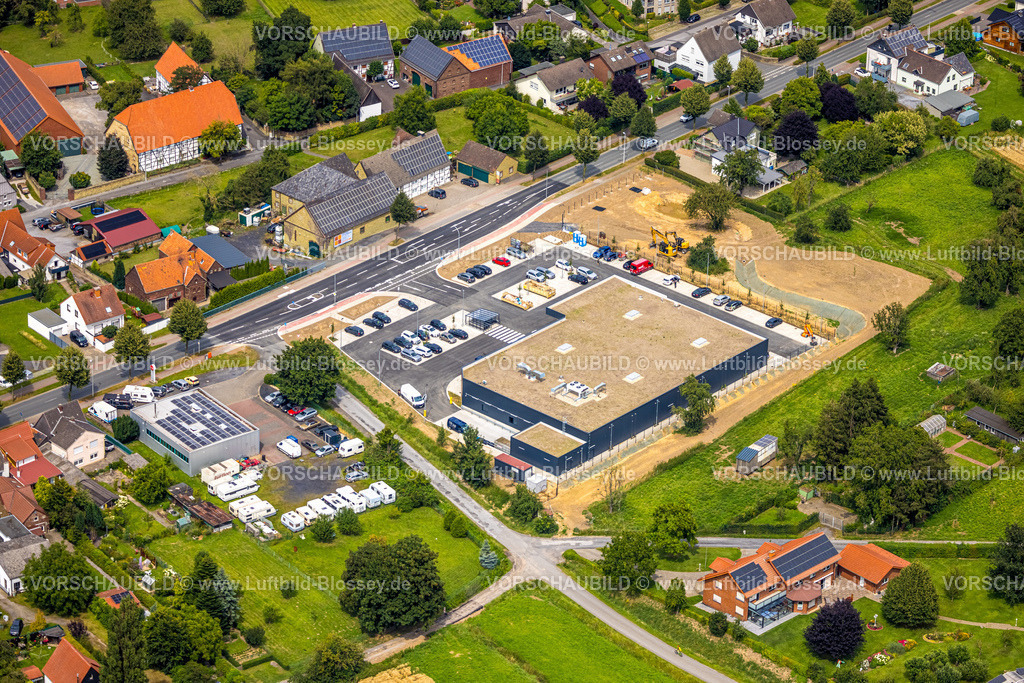 Werl240711641 | Luftbild, Baustelle mit Neubau Edeka Heder Supermarkt, Röttger Autowerkstatt und Wohnmobil Stellplatz, Westbüderich, Werl, Soester Börde, Nordrhein-Westfalen, Deutschland