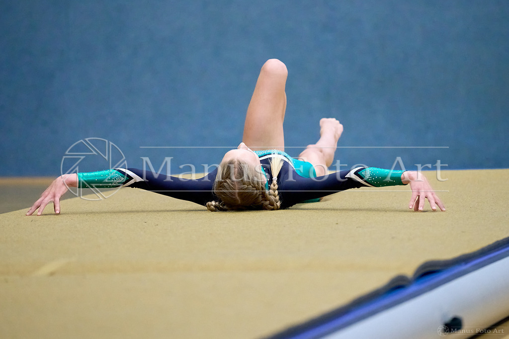 2024-10-15-2-A-B-DSC00399 | Professionelle Sportfotografie in Hamburg, Schleswig-Holstein und Niedersachsen – spezialisiert auf Rhönrad, Geräteturnen, Leistungsturnen und rhythmische Sportgymnastik. Bundesweite Begleitung von Rhönrad-Events. Jetzt Sport-Fotos - Realisiert mit Pictrs.com