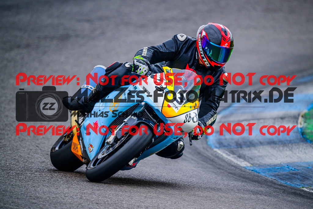 MaZZes_FotoMatrix_240614_6007705_3896 | GELB