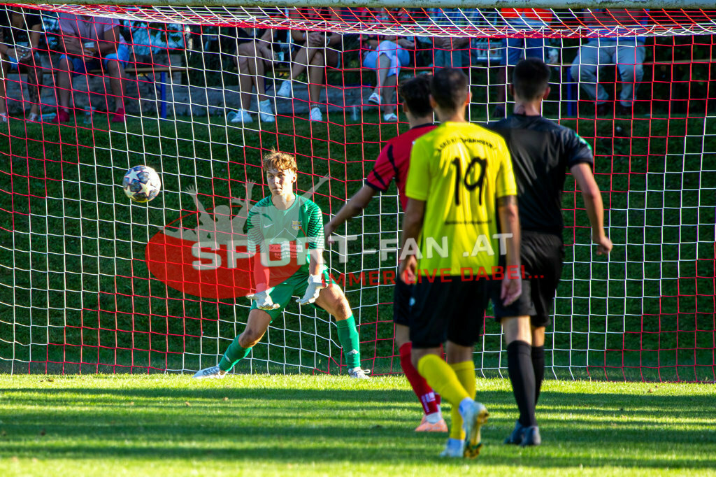 Kärntner Liga | Kärntner Liga ATUS Ferlach - ASKÖ Köttmannsdorf am 02.09.2023 in Ferlach
(Sportplatz), Austria, (Photo by Ernst Krawagner sport-fan.at) - Realisiert mit Pictrs.com