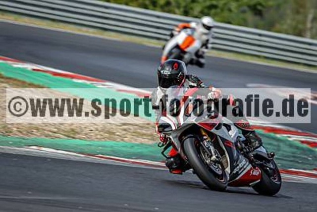 spof4646 | Professionelle Fotos von Sportveranstaltungen, aber auch Hochzeiten und anderen Events. - Realisiert mit Pictrs.com