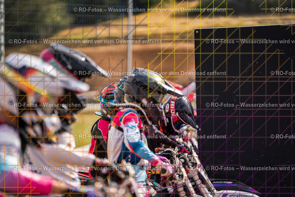 Sechshelden 2026 Sonntag  -2593 | Sportfotografie von RO-Fotos: Motorsport, Motocross, Enduro, Laufveranstaltungen und Triathlon. Professionelle Fotos von Sportlern und Events. - Realisiert mit Pictrs.com