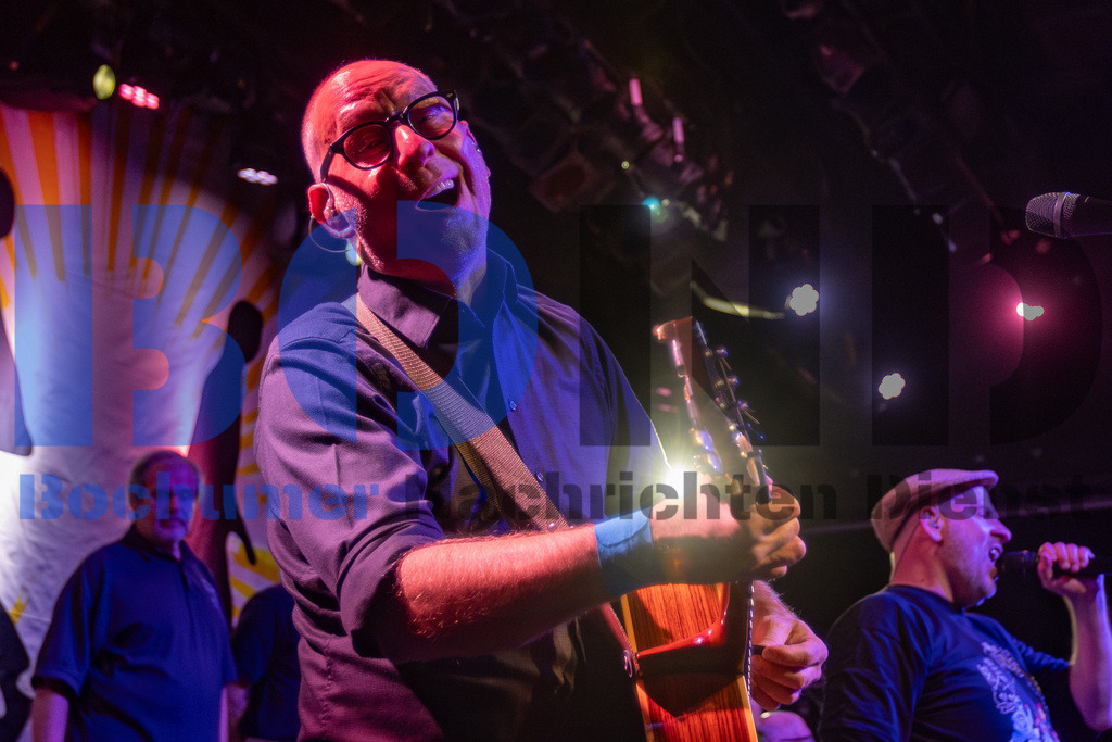 SES_GBAZEC20241227-95 | bond - Realisiert mit Pictrs.com