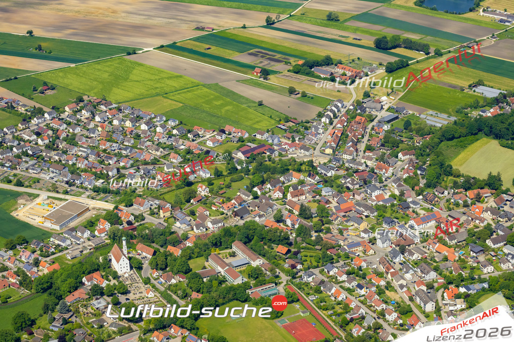 Das Luftbild zeigt Stätzling Friedberg - Die Luftaufnahme wurde 2023 vom UL-Flugzeug aus erstellt ( keine Drohne ) - Hochauflösende Luftaufnahme - Für grossformatige Ausdrucke geeignet. Die Geschenkidee !Mit Lizenz und Bildrechte bestellbar
