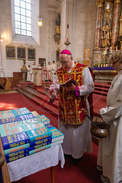 MAE-pic_186 | Der online Fotoshop des Inzeller Fotografen MAE - Marc Anton Eicher. Hier können Sie ihre Fotos und Stockfotos online bestellen als Download oder als Ausdruck, der ihnen bequem nach Hause geschickt wird.
Ihr Marc Anton Eicher - der Inzeller Fotograf - Realisiert mit Pictrs.com