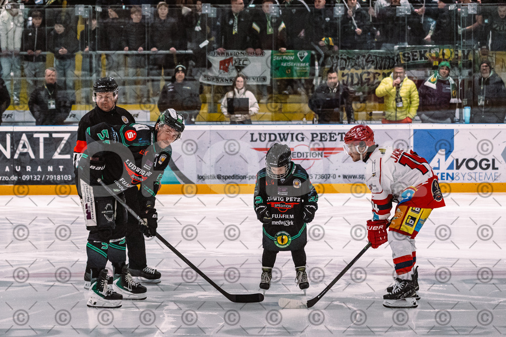 Alligators_vs_Deggendorf_23_01_2026-09 | Höchstadt Alligators Fotogalerie: Eishockey-Action aus Franken. Professionelle Spielfotos, Portraits & Stadionbilder zum Download. Jetzt entdecken! - Realisiert mit Pictrs.com