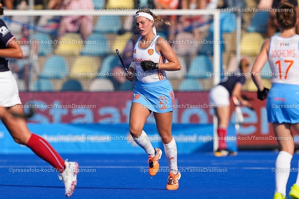 xydrx13082503051 | 13.08.2025, xydrx, Frauen EuroHockey Championship 2025, Gruppenphase, Gruppe A, Niederlande - Frankreich, Sparkassenpark Mönchengladbach: Pien Dicke (NED #21)