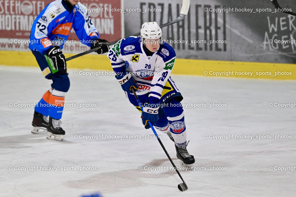 ESC Sparkasse STEINDORF vs. UECR Huben | #29 Bstieler Raphael UECR EISBÄREN HUBEN, ESC Sparkasse STEINDORF vs. UECR Huben, ESC Sparkasse STEINDORF vs. UECR Huben am 30.01.2026 in Steindorf (Ossiachersee Halle), Austria, (Photo by Bernd Stefan)