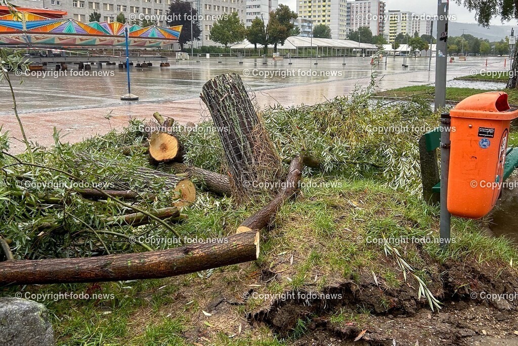 Linz_ Urfahr_ Hochwasser_ 17.09.2024-6 | 17.09.2024, Linz, AUT, Urfahr, Hochwasser, im Bild Hochwasser, Hochwasserschutz Donaulaende Linz Urfahr, Donau, Linzer Strasse, Ueberflutung