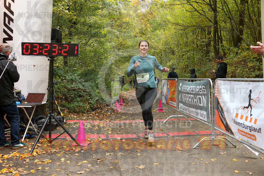 251026_1325_EX1_3398 | Sportfotografie im Rhein-Sieg Kreis, Köln, Bonn, NRW, Rheinland Pfalz, Hessen, etc. Unser Tätigkeitsfeld umfasst den Laufsport vom Volkslauf über den Marathon, Duathlon, Triathon bis zum Ultralauf wie Kölnpfad Ultra oder Schindertrail.