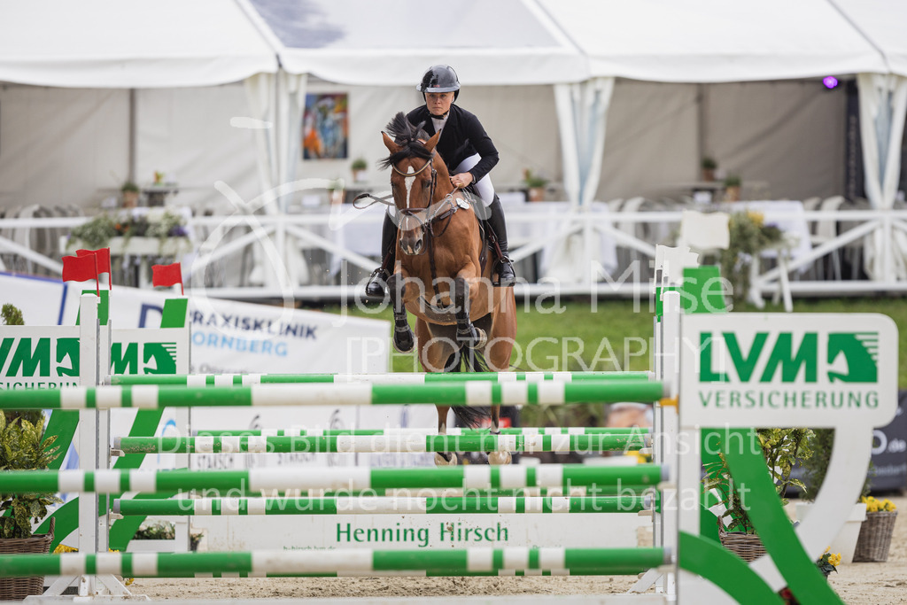 230730_BHO_M2-Spr_1-444 | Deine schönsten Turniermomente als professionelle Fotos! Entdecke hochwertige Pferdesport-Fotografie im Online-Shop. Jetzt Fotos finden & bestellen!