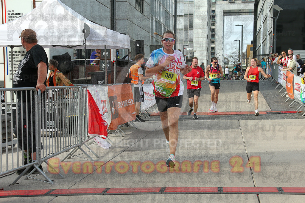 250920_1538_EX1_0288 | Sportfotografie im Rhein-Sieg Kreis, Köln, Bonn, NRW, Rheinland Pfalz, Hessen, etc. Unser Tätigkeitsfeld umfasst den Laufsport vom Volkslauf über den Marathon, Duathlon, Triathon bis zum Ultralauf wie Kölnpfad Ultra oder Schindertrail.