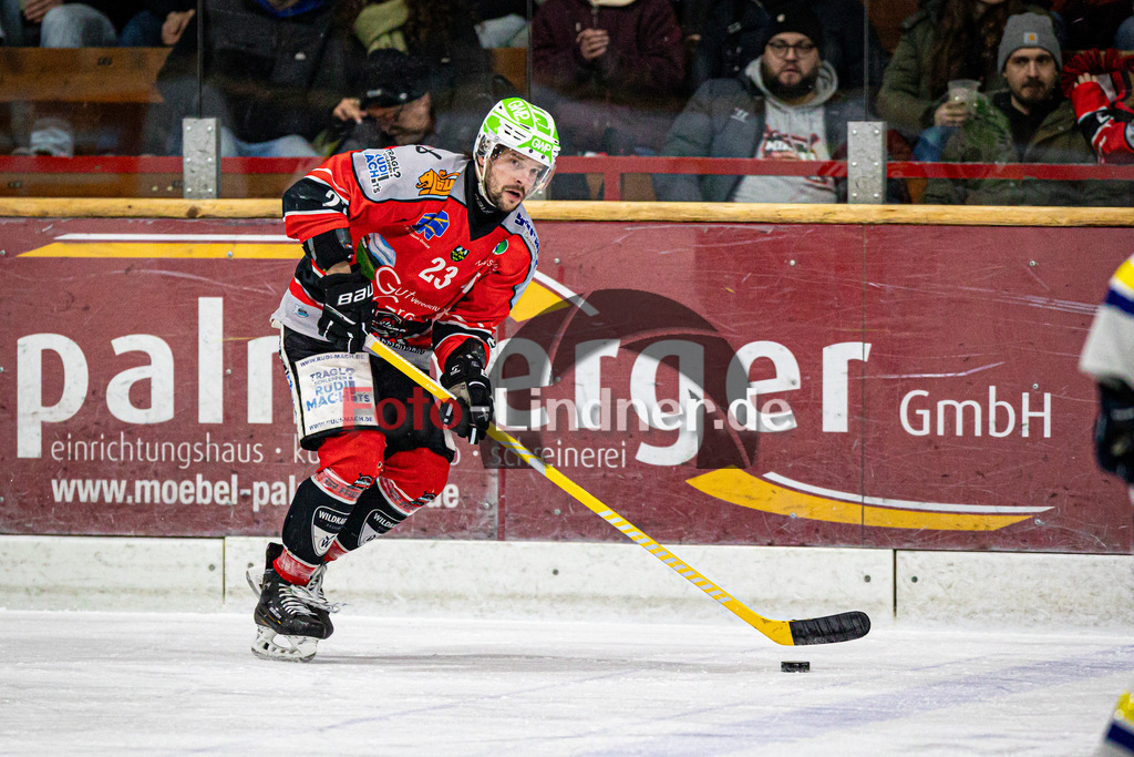 TSV Peißenberg MINERS gegen EHC Waldkraiburg DIE LÖWEN | Eishockey Bayernliga Herren Vorrunde 2024/25, TSV Peißenberg MINERS gegen EHC Waldkraiburg DIE LÖWEN, 20250124,Dejan VOGL (MINERS 23) in Aktion, Freisteller,2025-01-24 in Peißenberg (Eisstadion Peißenberg)Dejan VOGL (MINERS 23)Copyright: WolfgangxLindner foto-lindner.de
