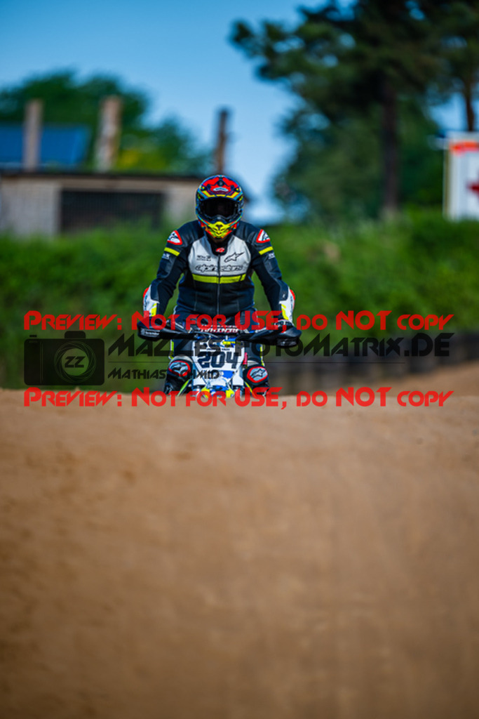 MaZZes_FotoMatrix_220528_5427 | Fotograf Mathias Schmid
Sportfotograf,
Eventfotograf,
Hochzeitsfotograf,
Portraitfotograf