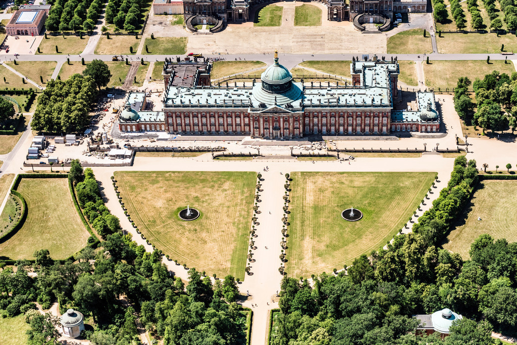 dr__dsc2588.jpg | POTSDAM 06.06.2018 Schloss Neues Palais der Stiftung Preußische Schlösser und Gärten  im Ortsteil Westliche Vorstadt in Potsdam im Bundesland Brandenburg, Deutschland. // Palace - Neues Palais in the district Westliche Vorstadt in Potsdam in the state Brandenburg, Germany. Foto: Daniel Reiter