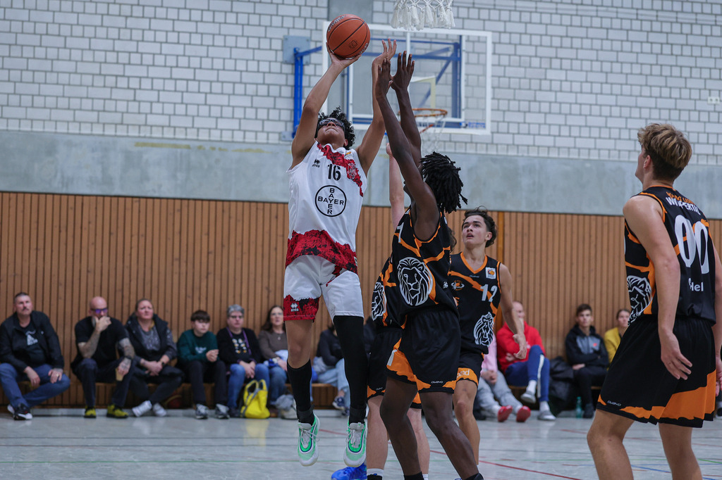 JBBL BAYER GIANTS vs Young Lions Wuppertal-56 | Fotos von Basketballspielen aus dem Raum NRW fotografiert von Gero Mueller-Laschet und Daniel Schaefer - Realisiert mit Pictrs.com