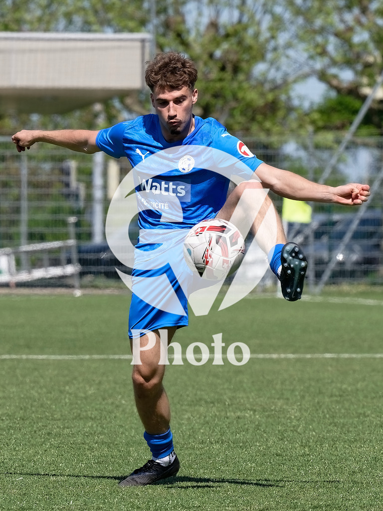 FC Vernier  v UGS FC  - 2eme ligue inter  | Geneva, Switzerland - April 19 : during the 2eme ligue inter  match between FC Vernier  and UGS FC  at Stade de Vernier on April 19 , 2026 in Geneva, Switzerland.