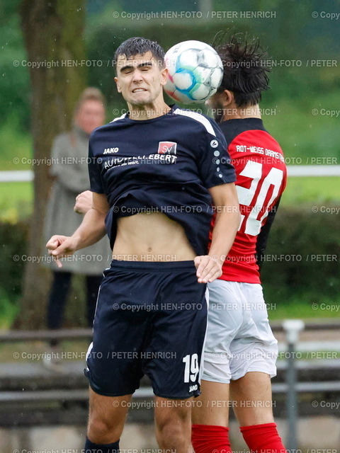 20231003-5979-fuba-rwda-uflocke-HEN-FOTO | 03.10.2023 Fussball Herren SKV Rot-Weiss Darmstadt - SV Unter-Flockenbach Verbandsliga Süd (2:3) v. li. Linus Hebling (19 Unter-Flockenbach) Noel Luca Wembacher (20 RW Darmstadt) (Foto: Peter Henrich) - Realisiert mit Pictrs.com