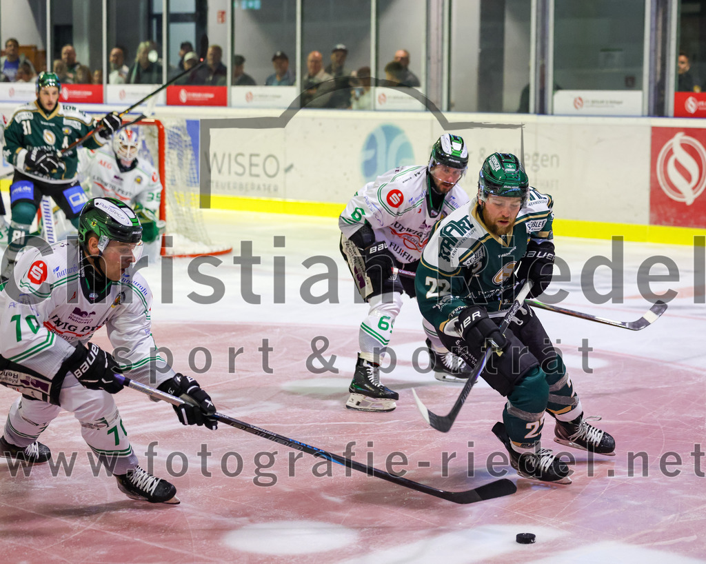 2025-09-21_103_TSV_Erding_gegen_Hoechstadter_Alligators | Erding, Deutschland, 21.09.2025:Eishockey, Oberliga Süd 2025 / 2026, 2. Spieltag, TSV Erding gegen Höchstadter Alligators, Endergebnis: 3:4Foto: Christian Riedel / fotografie-riedel.net