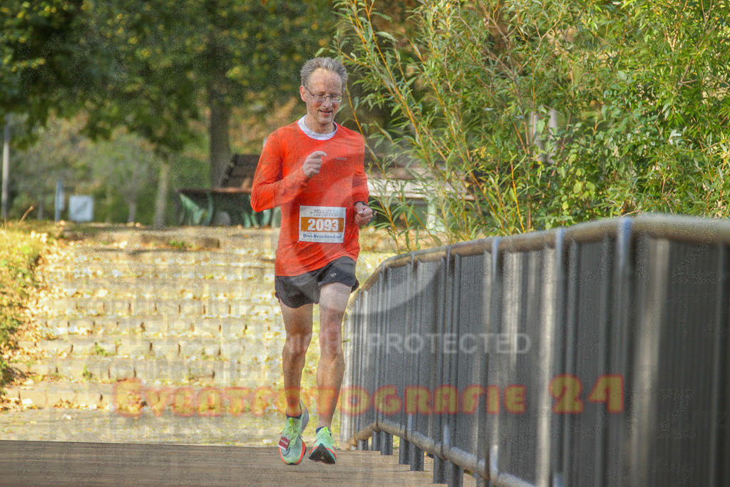231015_1026_EV4_1514 | Sportfotografie im Rhein-Sieg Kreis, Köln, Bonn, NRW, Rheinland Pfalz, Hessen, etc. Unser Tätigkeitsfeld umfasst den Laufsport vom Volkslauf über den Marathon, Duathlon, Triathon bis zum Ultralauf wie Kölnpfad Ultra oder Schindertrail.