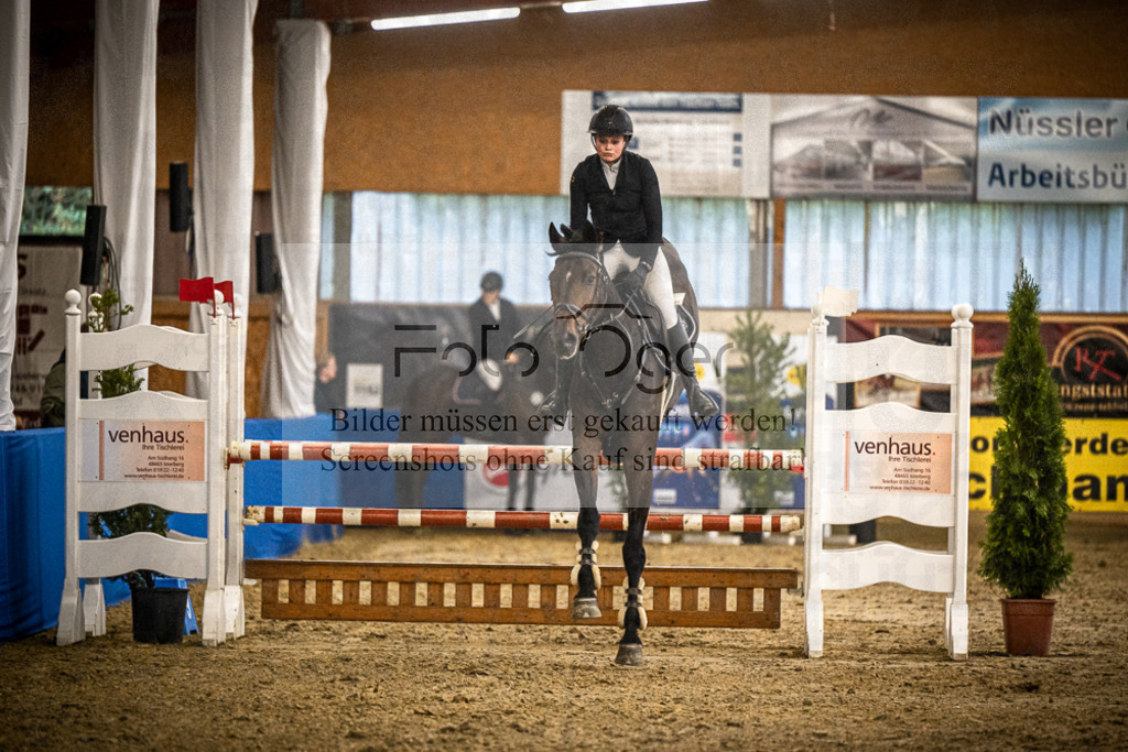 DOS_B1117 | Entdecke hochwertige Reitturnierfotos von Foto Oger. Professionell, emotional und authentisch – jetzt Lieblingsmomente im Shop bestellen.Deutschlandweite Turnierfotografie. - Realisiert mit Pictrs.com