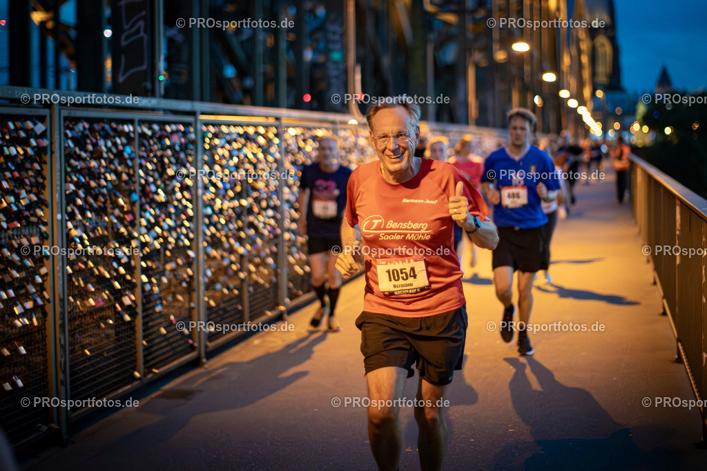 22. Nachtlauf des ASV Koeln; Koeln, 28.05.25 | Impressionen vom 22. Nachtlauf des ASV Koeln am 28.05.25 in der Altstadt von Koeln (Deutschland). Foto: BEAUTIFUL SPORTS/Bernd Hoffmann