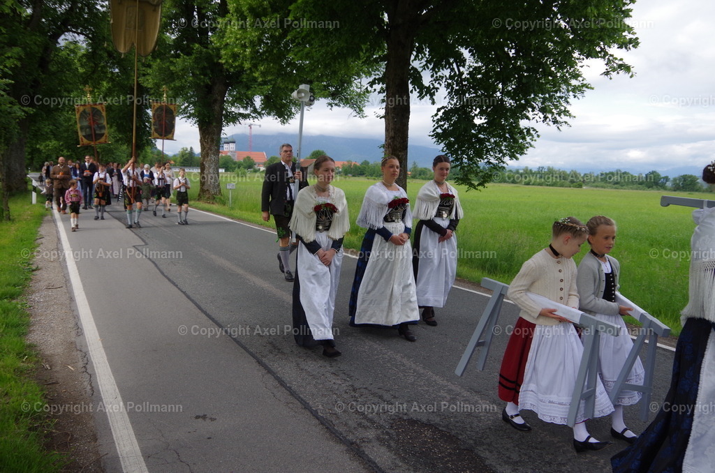 IMGP6007 | fotografiert von Axel PollmannLeonhardi Wallfahrt Benediktbeuern und Murnau, Fronleichnam, Fasching, Landschaft im Loisachtal und Benediktbeuern  - Realisiert mit Pictrs.com