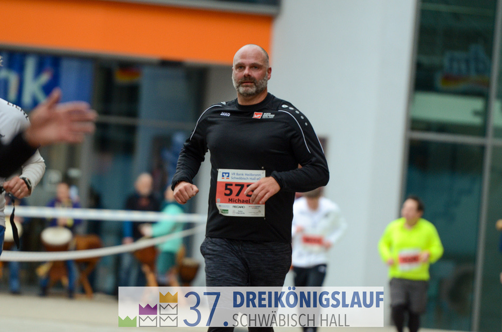 VR Bank Hauptlauf 10000m | 3 Koenigslauf 2023 - Realisiert mit Pictrs.com