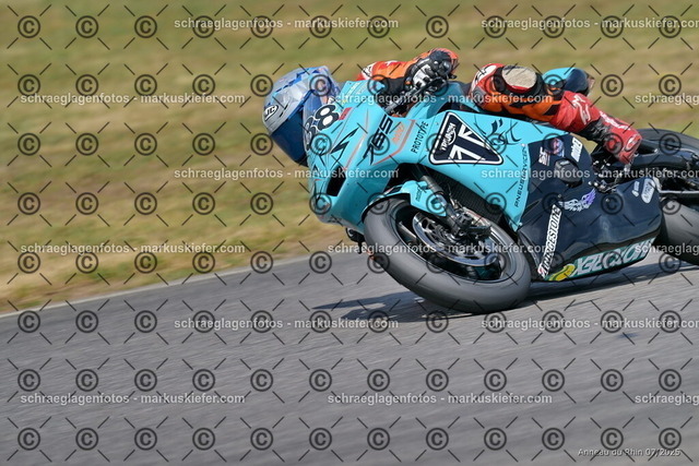 25bt04-1701 | markuskiefer.com - Realisiert mit Pictrs.com