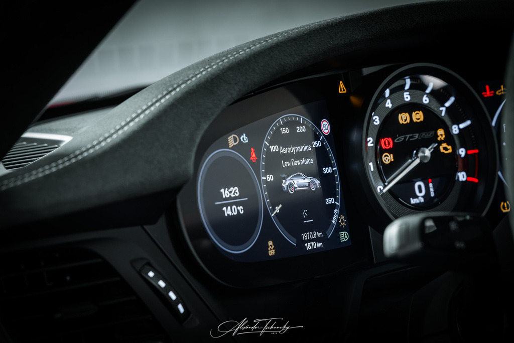 R6AT1027 _Alexander Tschuncky | Entdecken Sie die faszinierende Welt von Alexander Tschuncky Arts: Kreative Fotografie, atemberaubende Automobilkunst und hochwertiger Bilderdruck. Lassen Sie sich inspirieren! - Realisiert mit Pictrs.com