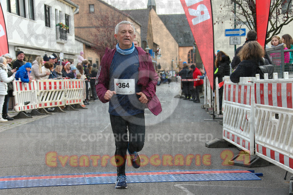 221127_1218_EX1_2401 | Sportfotografie im Rhein-Sieg Kreis, Köln, Bonn, NRW, Rheinland Pfalz, Hessen, etc. Unser Tätigkeitsfeld umfasst den Laufsport vom Volkslauf über den Marathon, Duathlon, Triathon bis zum Ultralauf wie Kölnpfad Ultra oder Schindertrail.