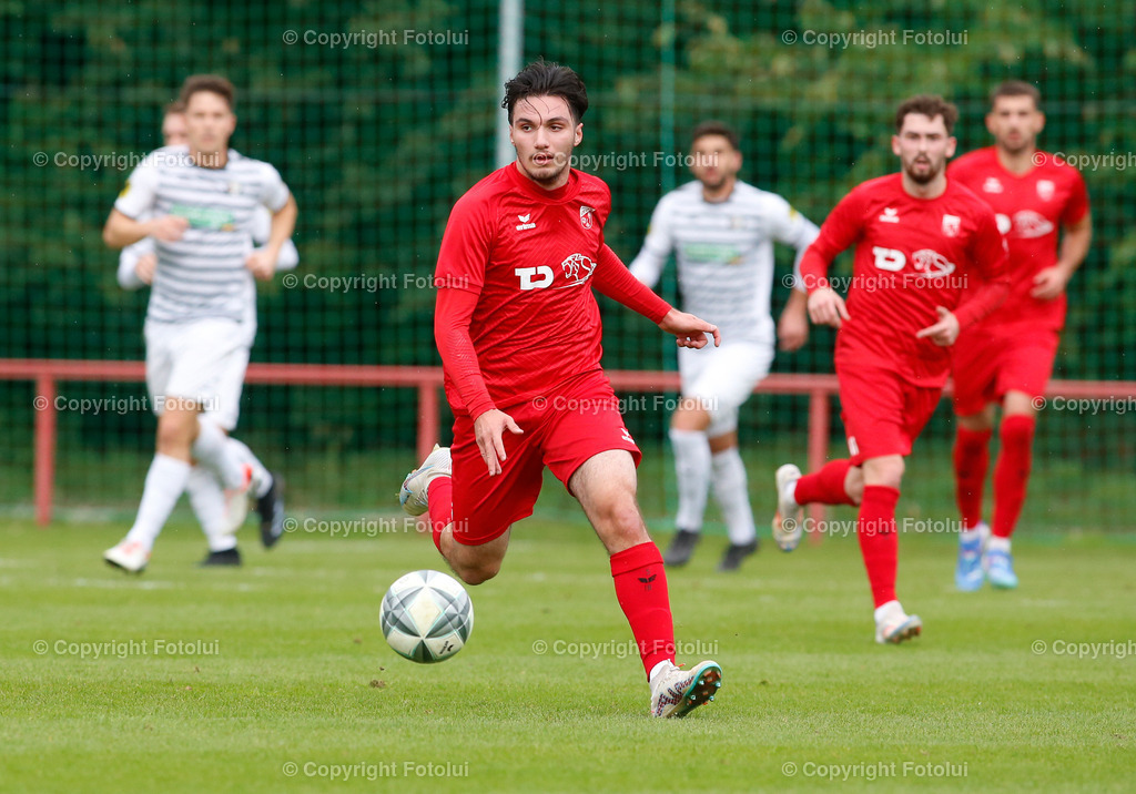 A_LUI_051024_08 | SPORT,FUSSBALL,LL .OST ASKOE OEDT 1B-UFC EFERDING 05.10.2024 IM BILD: TUNAHAN SAHAN(OEDT 1B) UND (EFERDING) FOTO:FOTOLUI