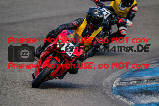 MaZZes_FotoMatrix_240520_6007705_7053 | INST