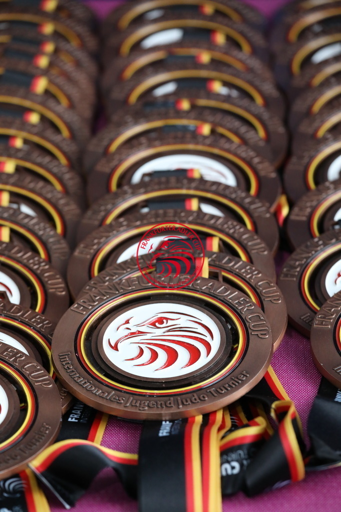 1J7A1638 | Fotos vom Adler Cup - Pictures from Adler Cup

Hier findet Ihr alle Eindrücke und großen Momente der Adler Cup Wochenenden. Here you will find all impressions and great moments of the Adler Cup weekends. - Realisiert mit Pictrs.com