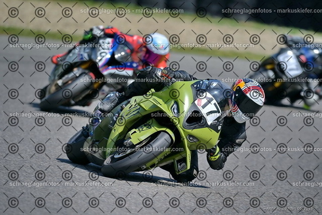 26BT02-1168 | markuskiefer.com - Realisiert mit Pictrs.com