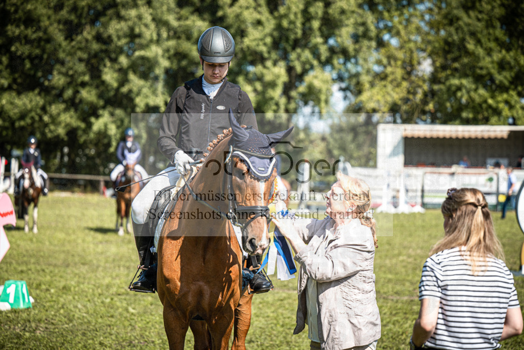Z63_0010 | Entdecke hochwertige Reitturnierfotos von Foto Oger. Professionell, emotional und authentisch – jetzt Lieblingsmomente im Shop bestellen.Deutschlandweite Turnierfotografie. - Realisiert mit Pictrs.com