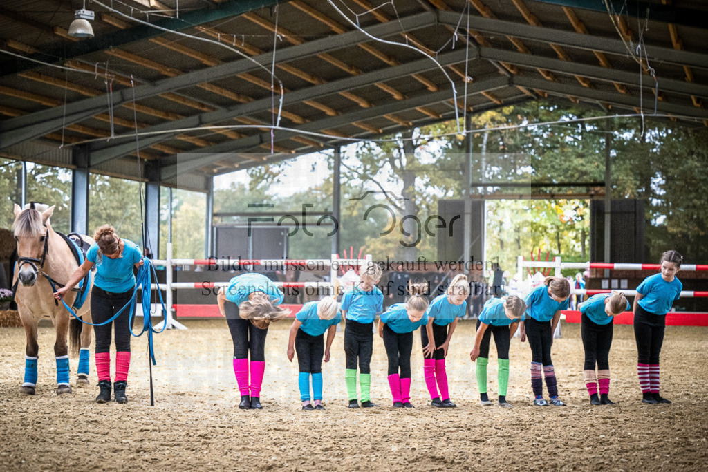 DOS_0277 | Entdecke hochwertige Reitturnierfotos von Foto Oger. Professionell, emotional und authentisch – jetzt Lieblingsmomente im Shop bestellen.Deutschlandweite Turnierfotografie. - Realisiert mit Pictrs.com
