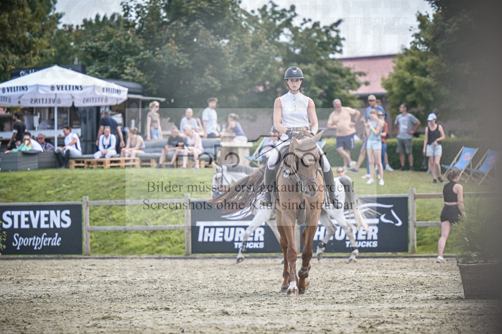 DOS_0922 | Entdecke hochwertige Reitturnierfotos von Foto Oger. Professionell, emotional und authentisch – jetzt Lieblingsmomente im Shop bestellen.Deutschlandweite Turnierfotografie. - Realisiert mit Pictrs.com