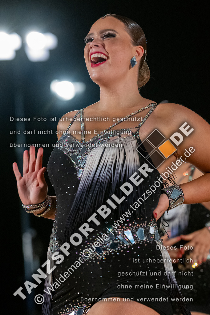 20250504-11123 | Hier finden Sie Tanz Bilder vom Latein und Standard Formationen tanzen. Sportbilder vom Tanzsport. Schöne Fotos und von Weltmeisterschaft, Europameisterschaft, Bundesliga, Regionalliga, Oberliga und Landesliga sowie von GOC Stuttgart, DanceComp, WM Bremen